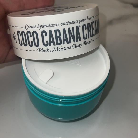 SOL DE JANEIRO Coco Cabana Moisturizing Body cream - Picture 4 of 4